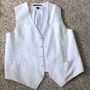 Men’s White linen pants and vest